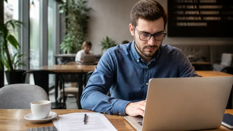 Portage salarial pour freelance IT : avantages et pièges à connaître